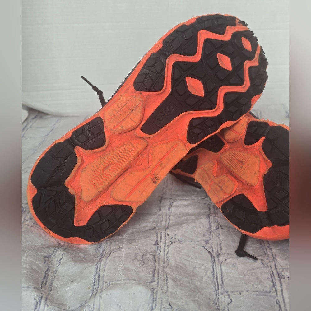 HOKA CHALLENGER ATR 7 MEN'S RUNNING SHOES IN CASTERROCK/FLAME SIZE 11. - Picture 9 of 10